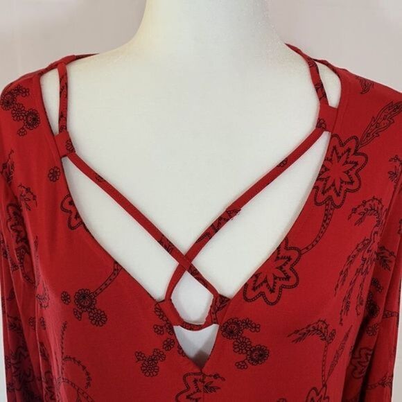 Love & Legend Red & Black Paisley Babydoll Top - Picture 2 of 9